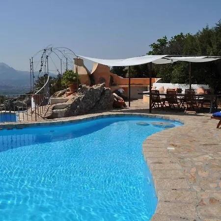 Sardinia Family - Nina With Private Pool アッビアドリ